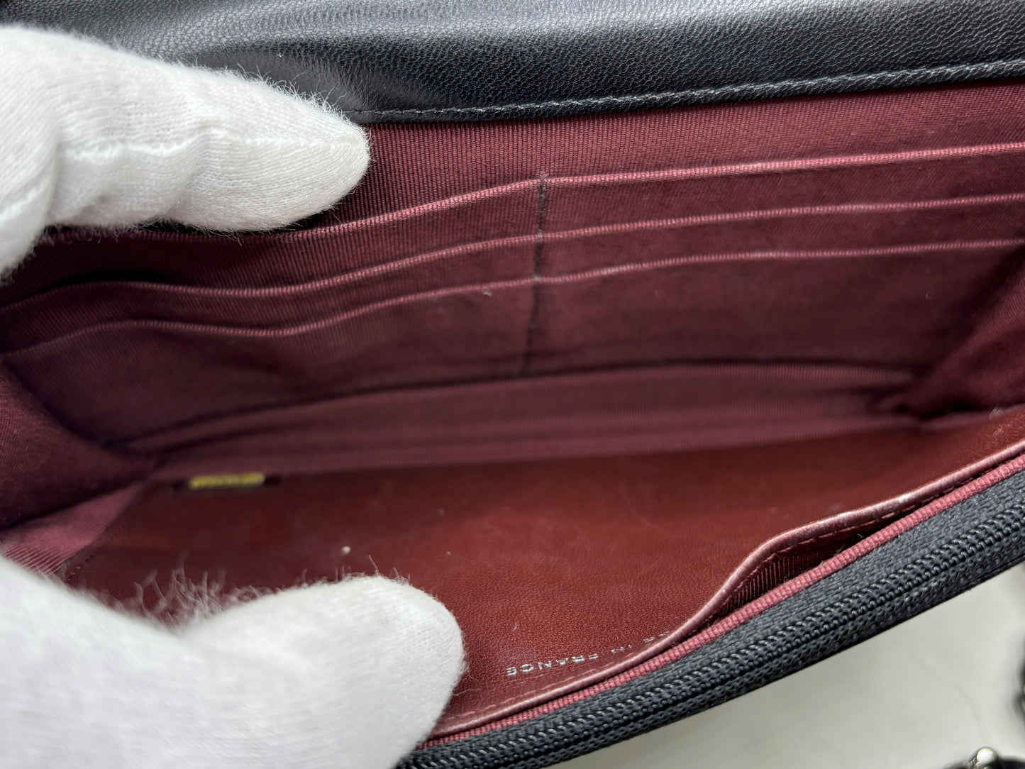 シャネル　CHANEL　A33814　マトラッセ　チェーンウォレット　ラムスキン　シルバー金具　レディース