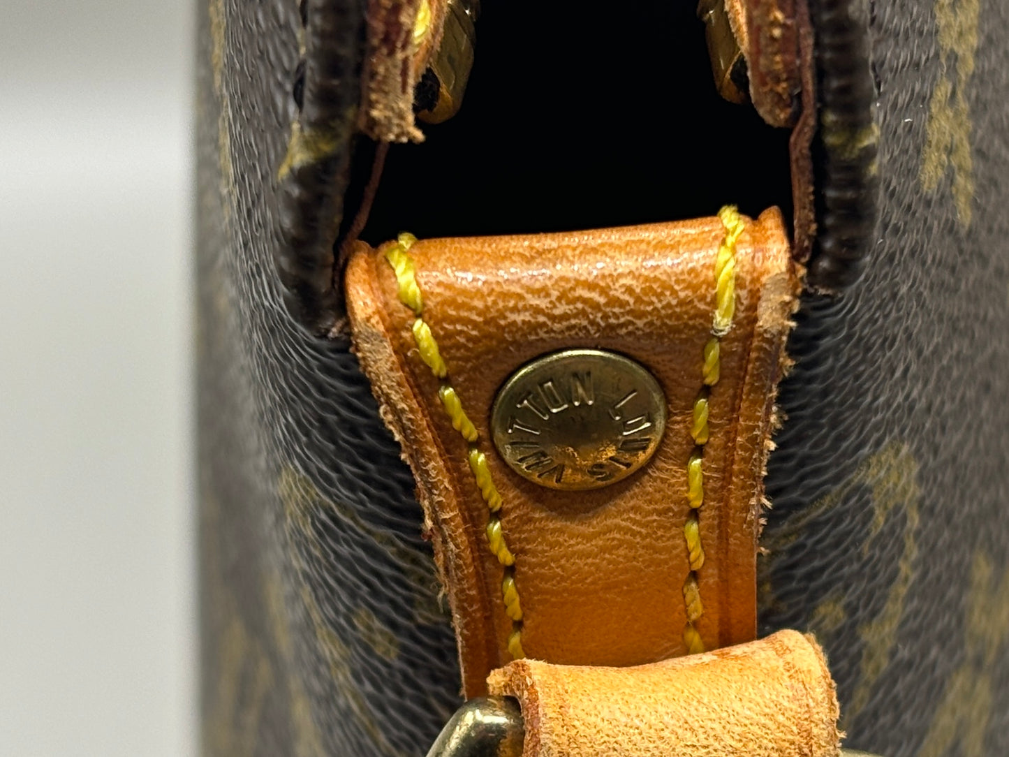 【Louis Vuitton】ルイヴィトン　M51290 ドルーオ ショルダーバッグ　モノグラム　ゴールド金具　レディース　ブラウン×ベージュ